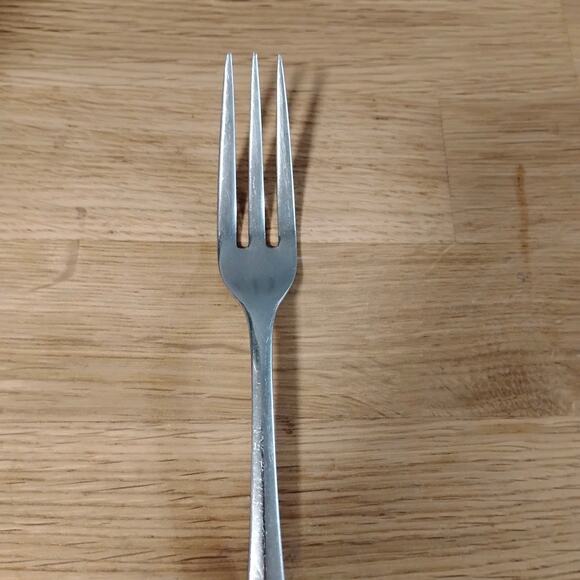 Gorham Colonial Tipt 8 1/8" 3 Tine Dinner Fork Glossy Stainless Steel Japan - Picture 2 of 6